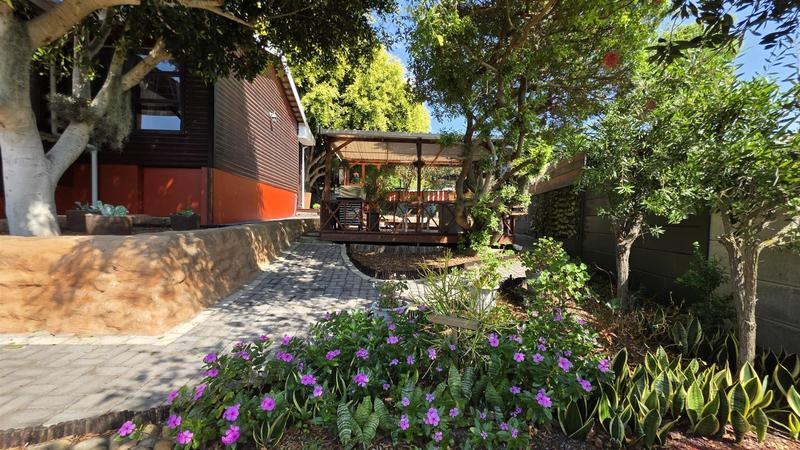 3 Bedroom Property for Sale in Fraaiuitsig Western Cape